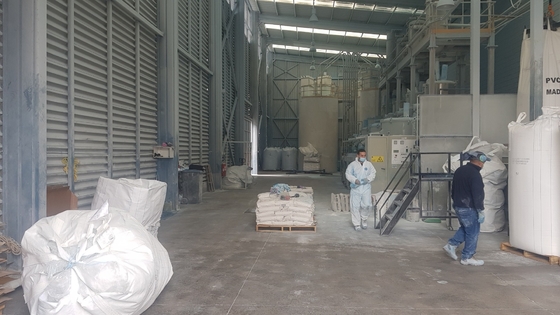 Peso de mistura do pó totalmente automático transportando o sistema para a extrusão da tubulação do PVC