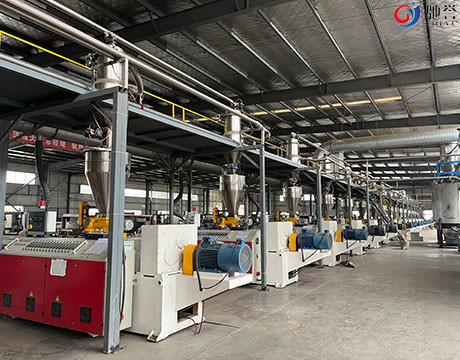 Sistema de alimentação automático do transtorte pneumático para a linha de produção plástica de madeira